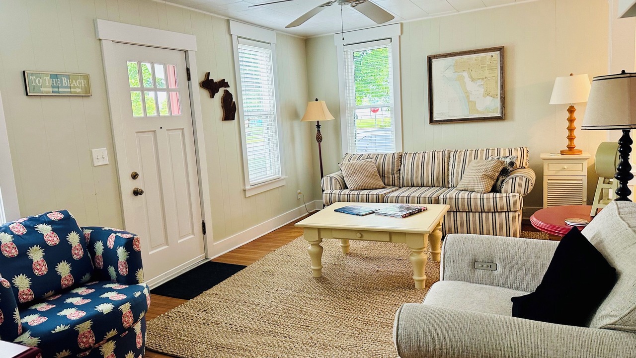 Photo of Livingroom in Ludington