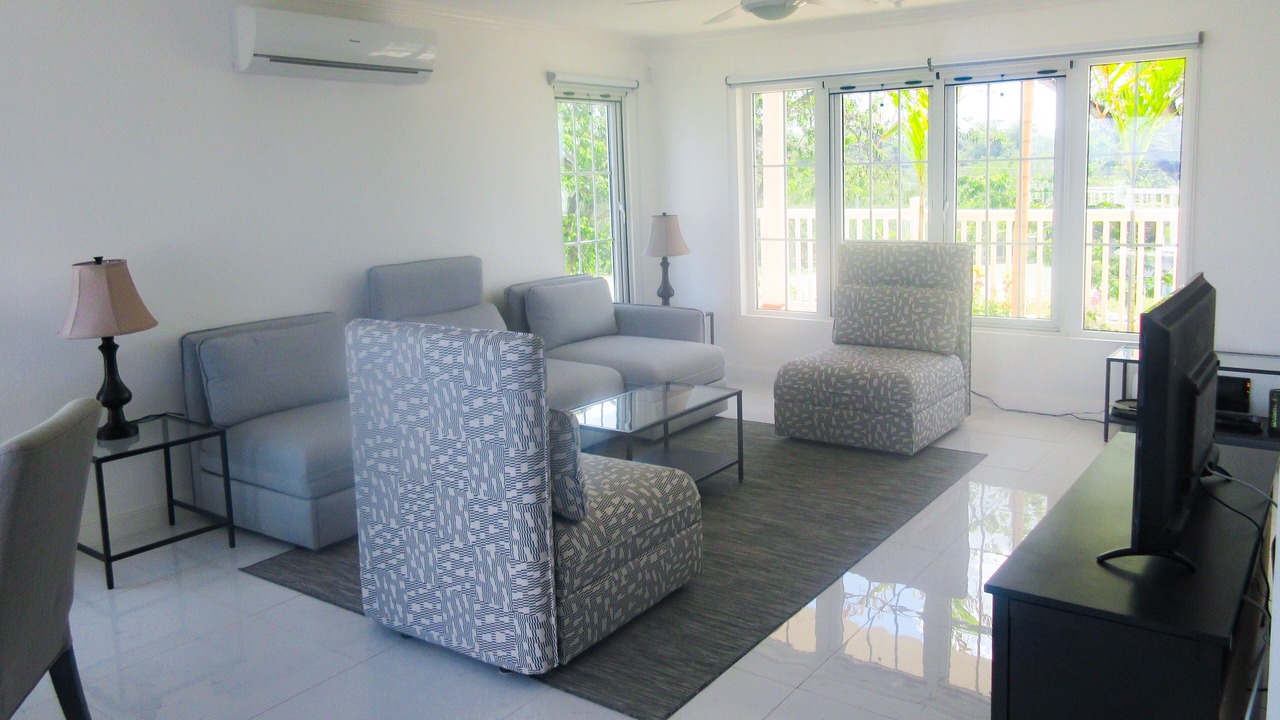 Photo of Livingroom in Orange Bay