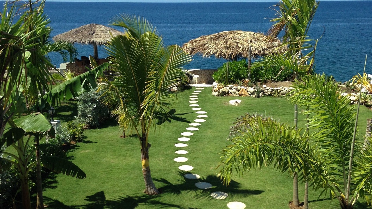 Photo of Patio Balcony in Orange Bay