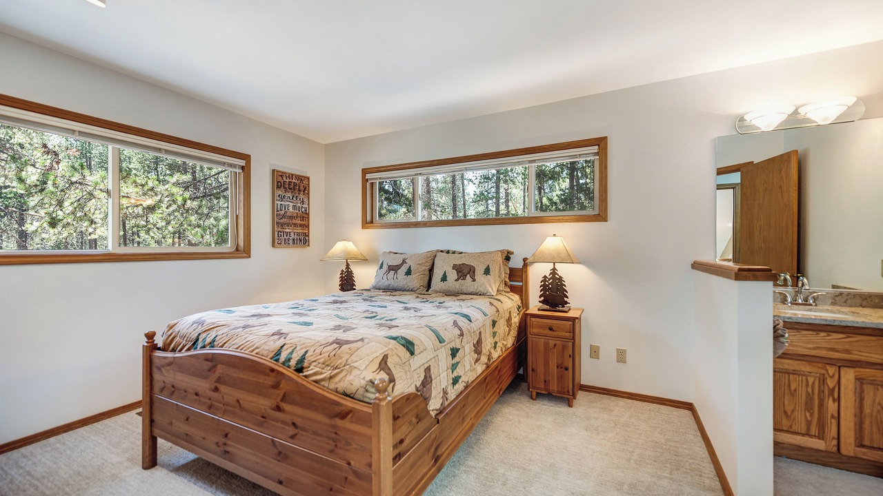 Photo of Bedroom in Overlook Park