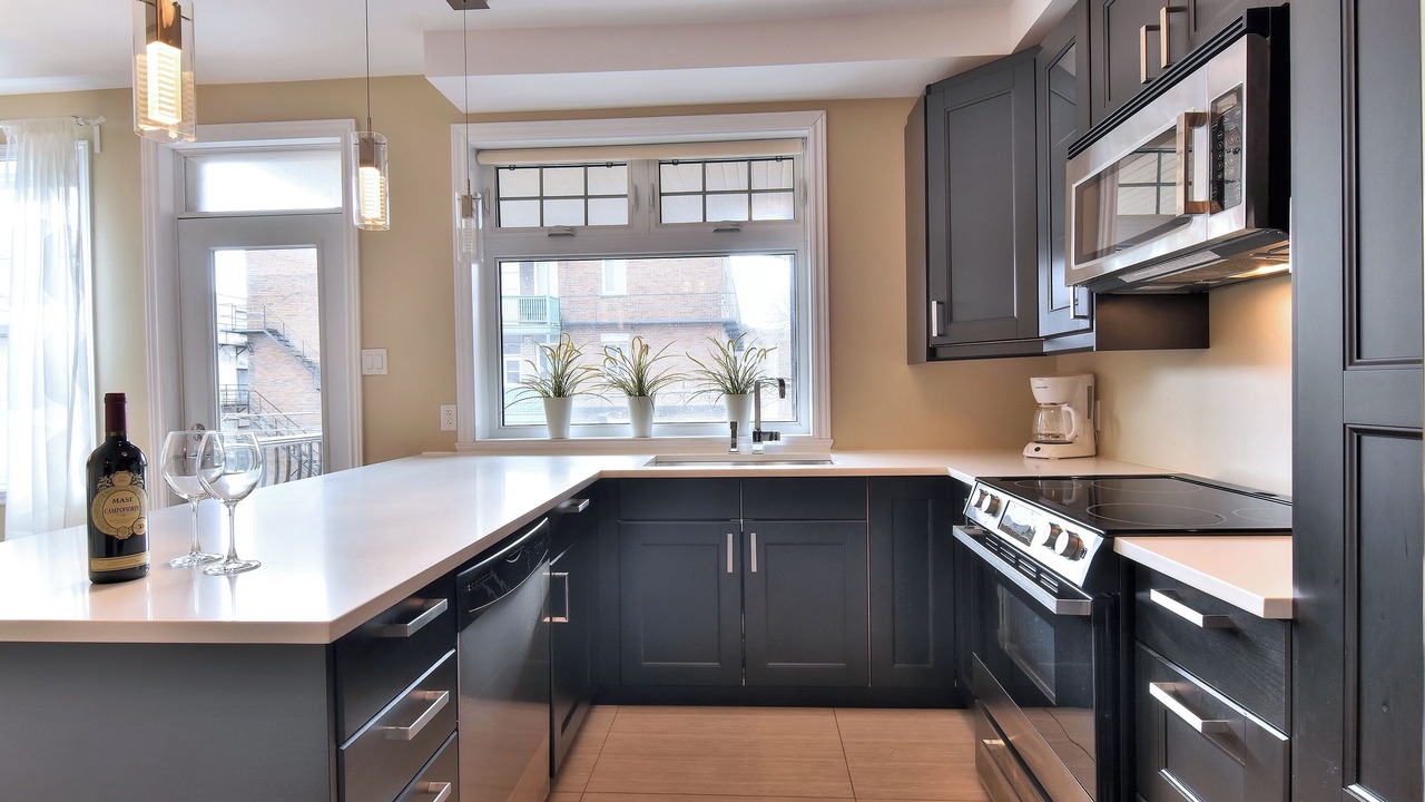 Photo of Kitchen in Cote-Des-Neiges—Notre-Dame-De-Grace