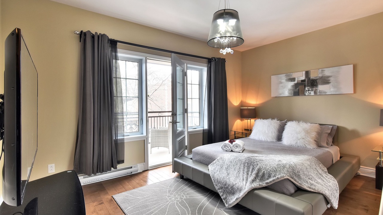 Photo of Bedroom in Cote-Des-Neiges—Notre-Dame-De-Grace