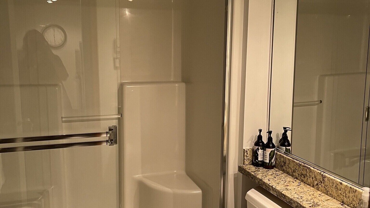 Photo of Bathroom in Upper Village