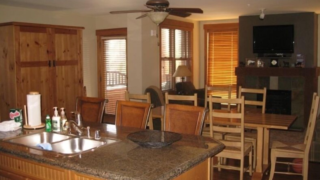 Photo of Bedroom in River Run