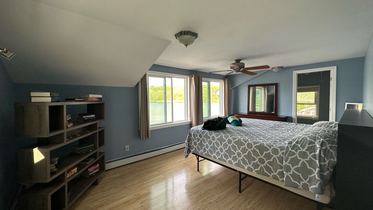 Photo of Bedroom in Coventry Lake