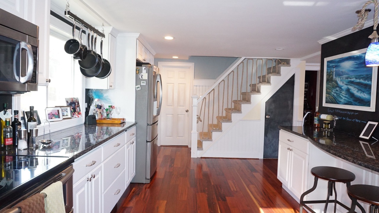 Photo of Kitchen in Coventry Lake