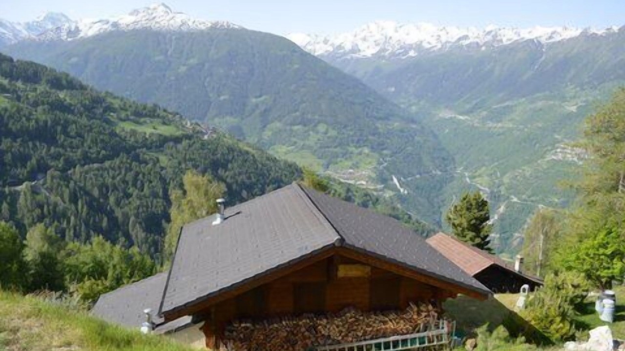 Photo of Outdoor in Mase