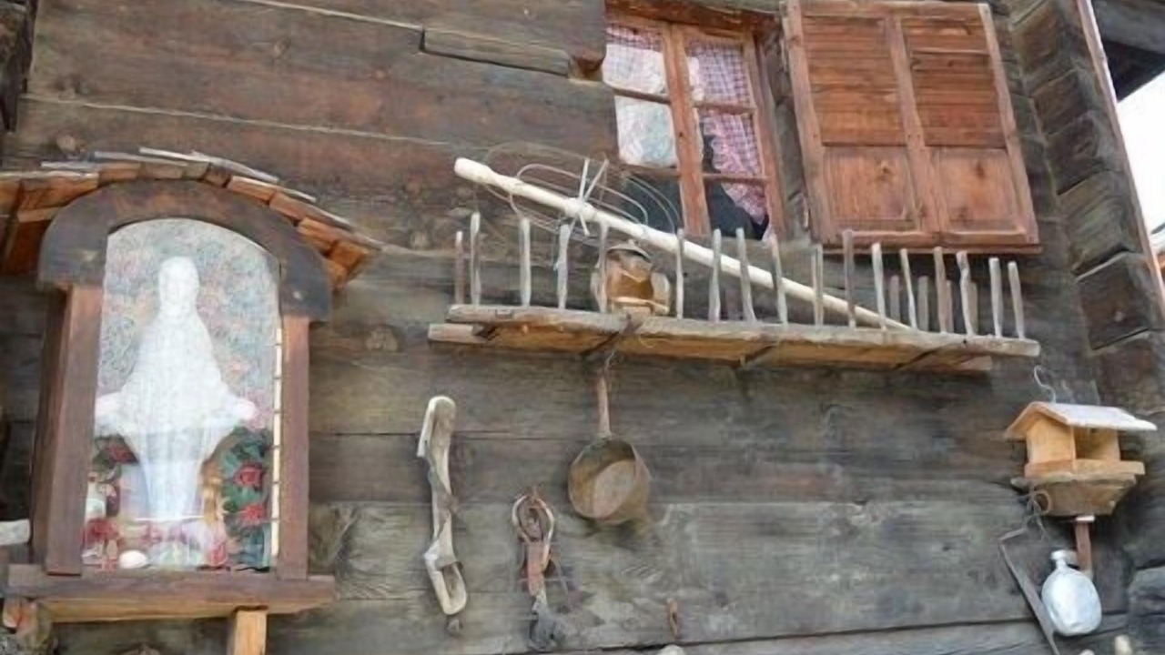 Photo of Outdoor in Mase