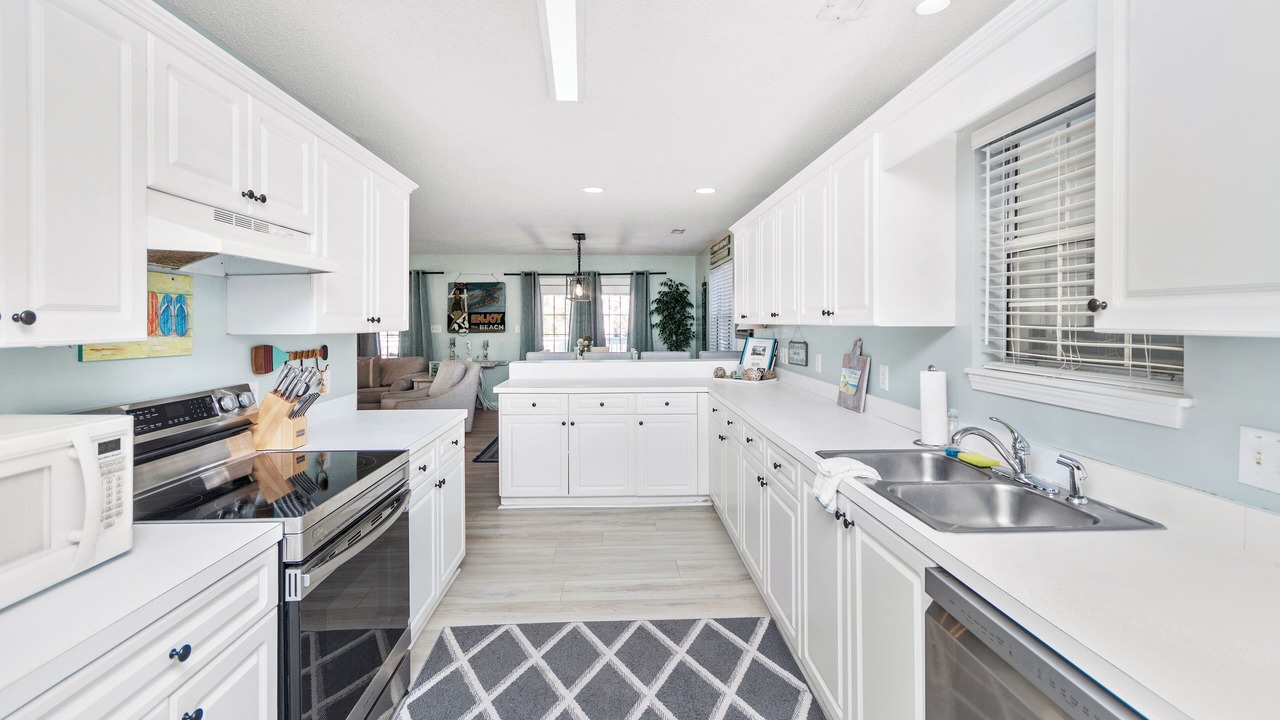 Photo of Kitchen in Surfside Beach