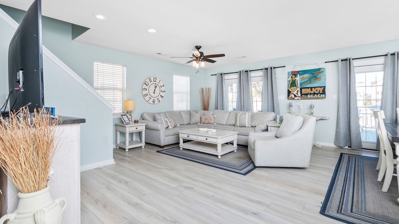 Photo of Livingroom in Surfside Beach