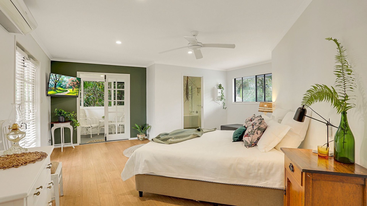 Photo of Bedroom in Sunrise Beach