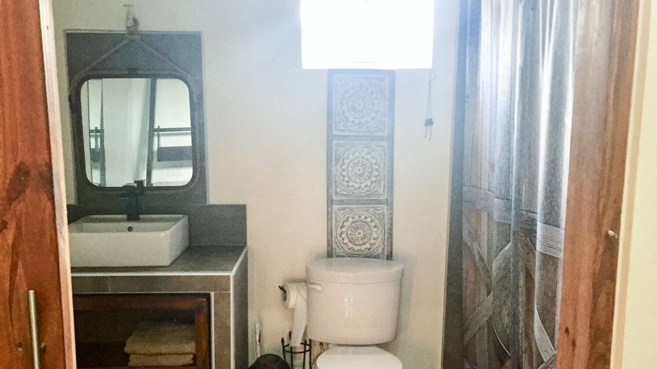 Photo of Bathroom in Mount Salem