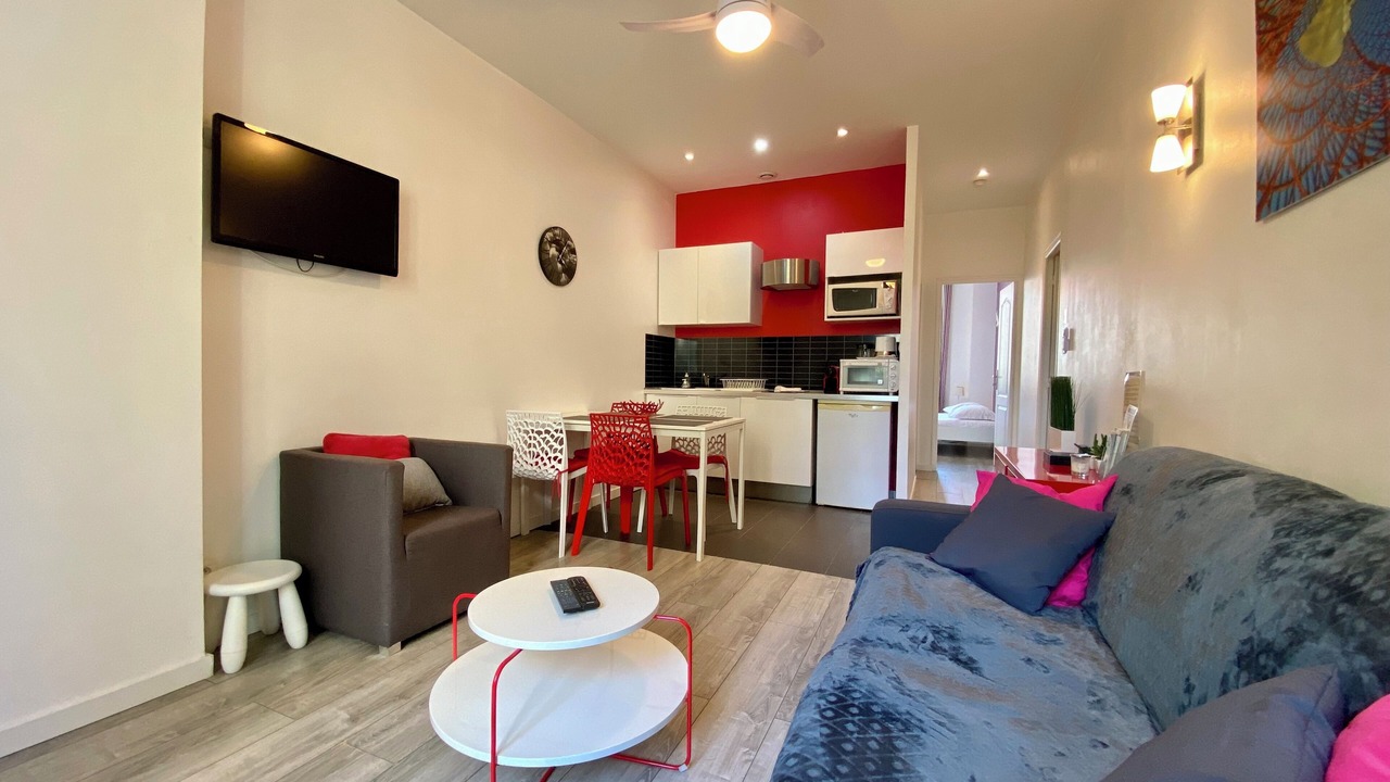 Photo of Livingroom in Part Dieu - Bir Hakeim