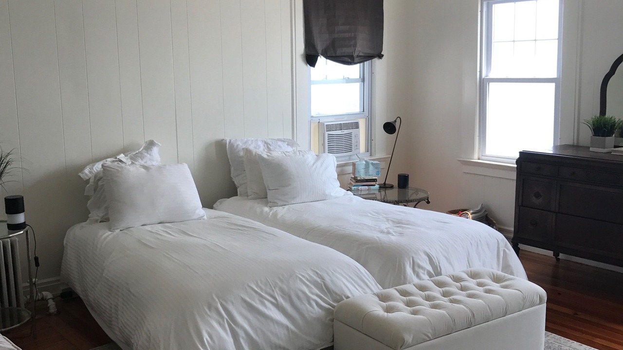 Photo of Bedroom in Gilman