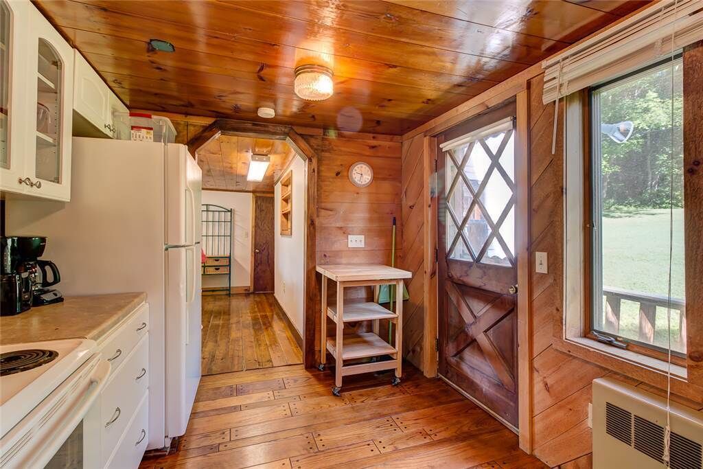 Photo of Kitchen in South Londonderry