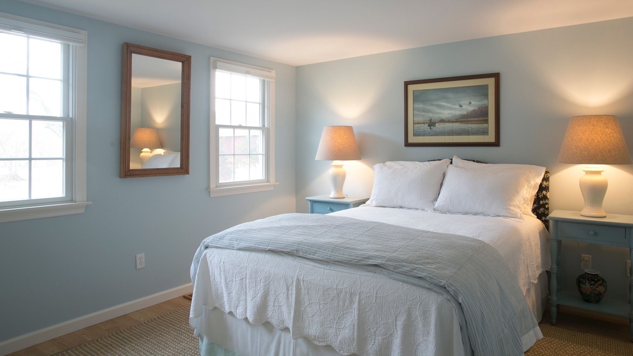 Photo of Bedroom in Lyme
