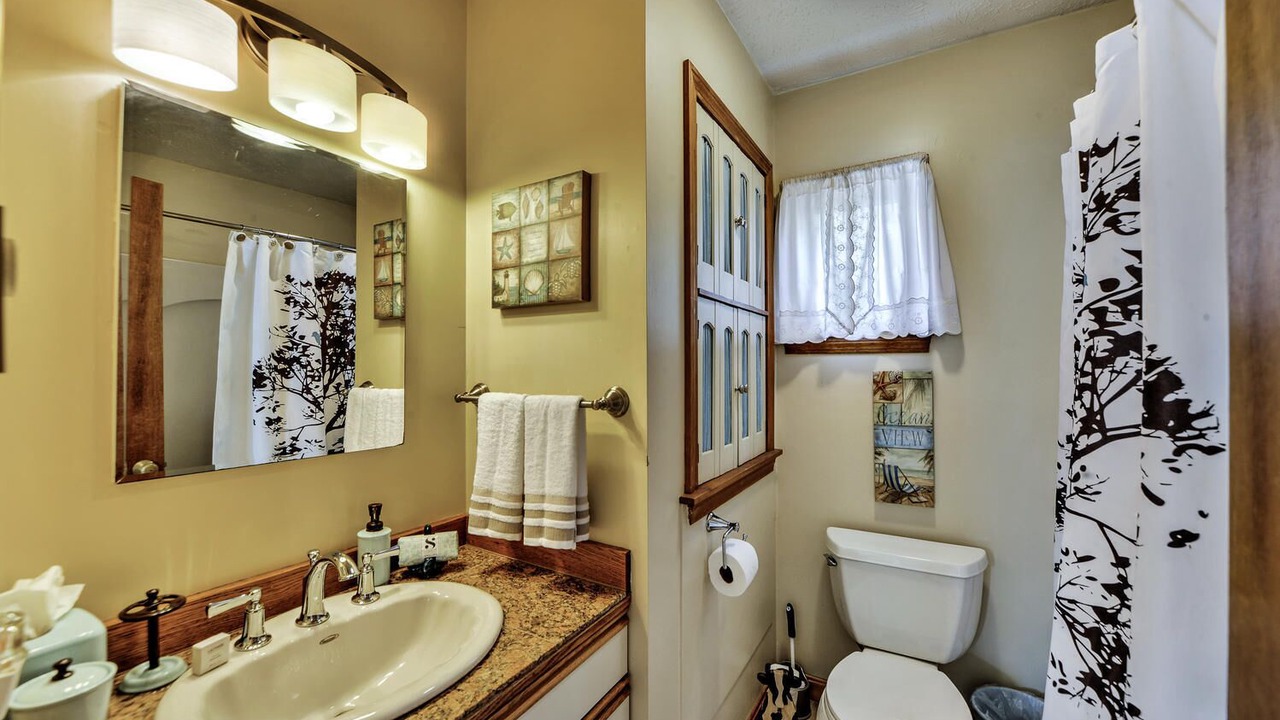 Photo of Bathroom in Old Orchard Beach