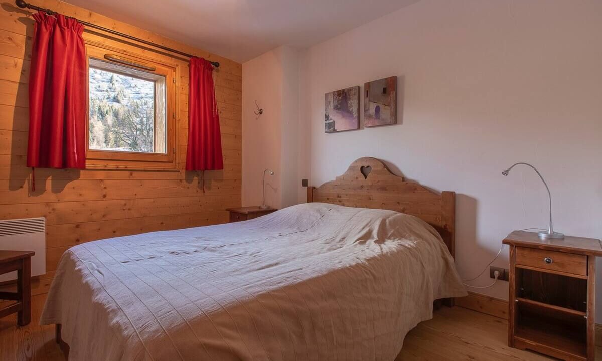 Photo of Bedroom in Arc-1800