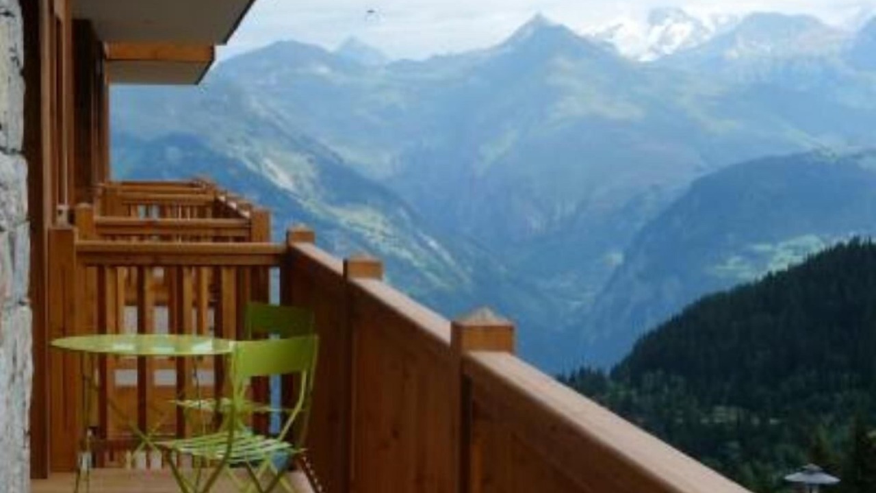 Photo of Patio Balcony in Arc-1800