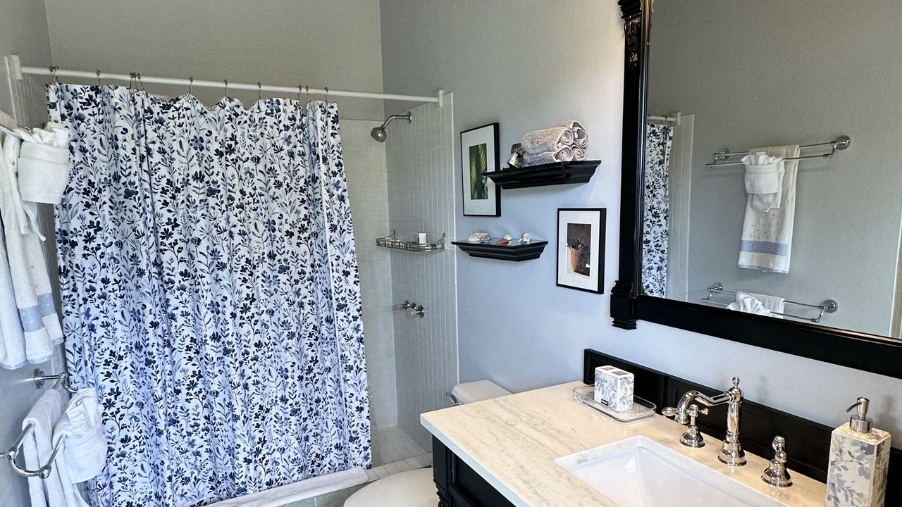 Photo of Bathroom in Little Trunk Bay
