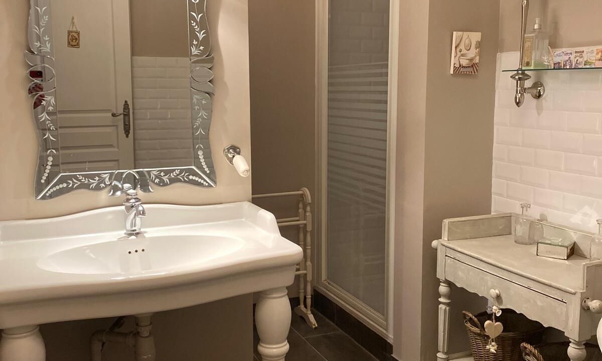 Photo of Bathroom in Silhac