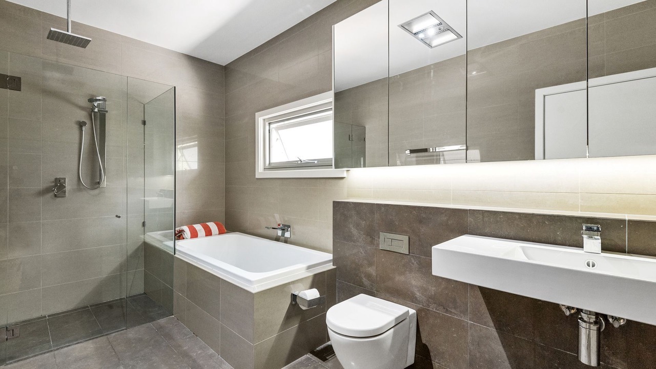 Photo of Bathroom in Avalon Beach