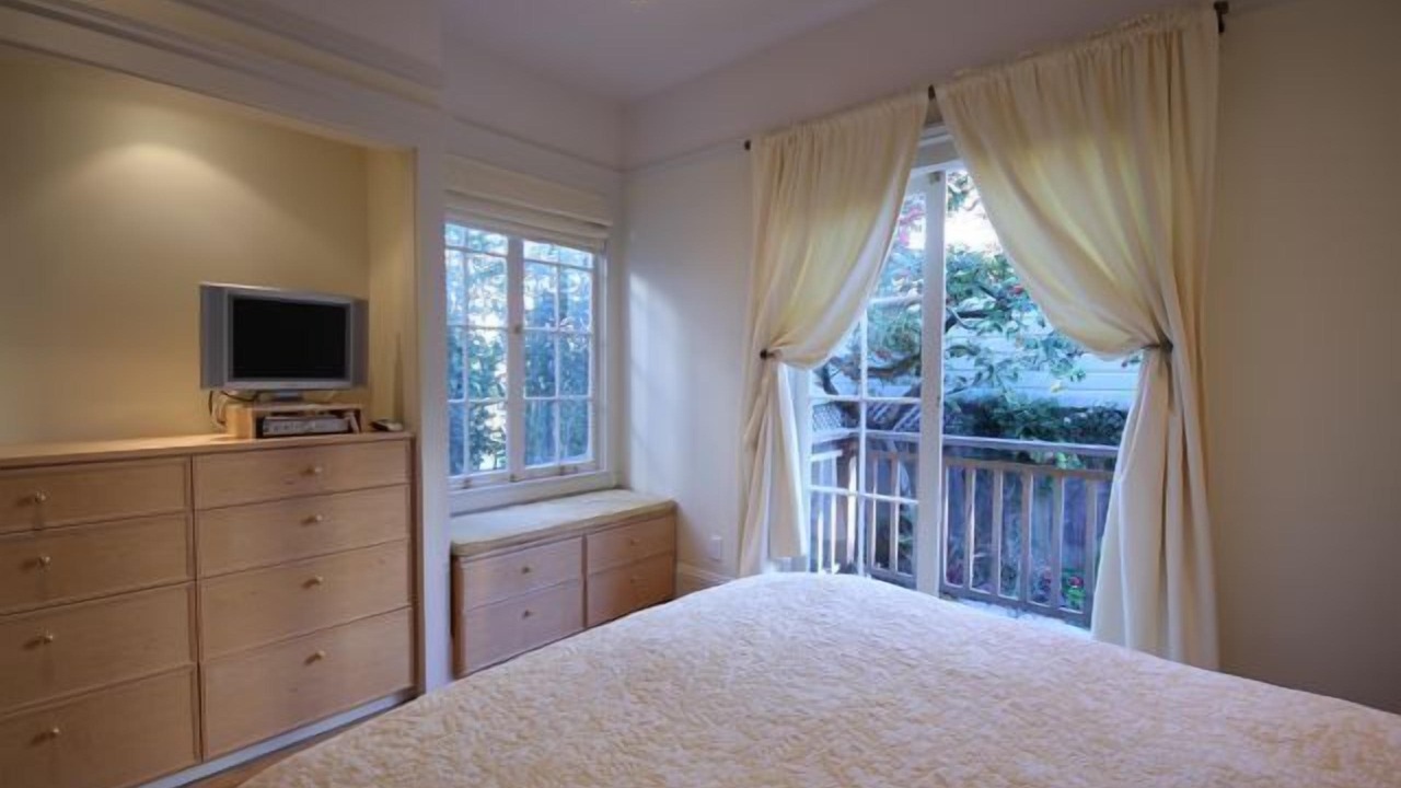 Photo of Bedroom in Richmond District