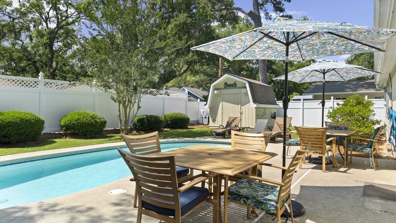 Photo of Outdoor in Folly Field
