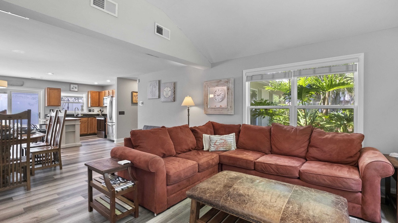 Photo of Livingroom in Folly Field