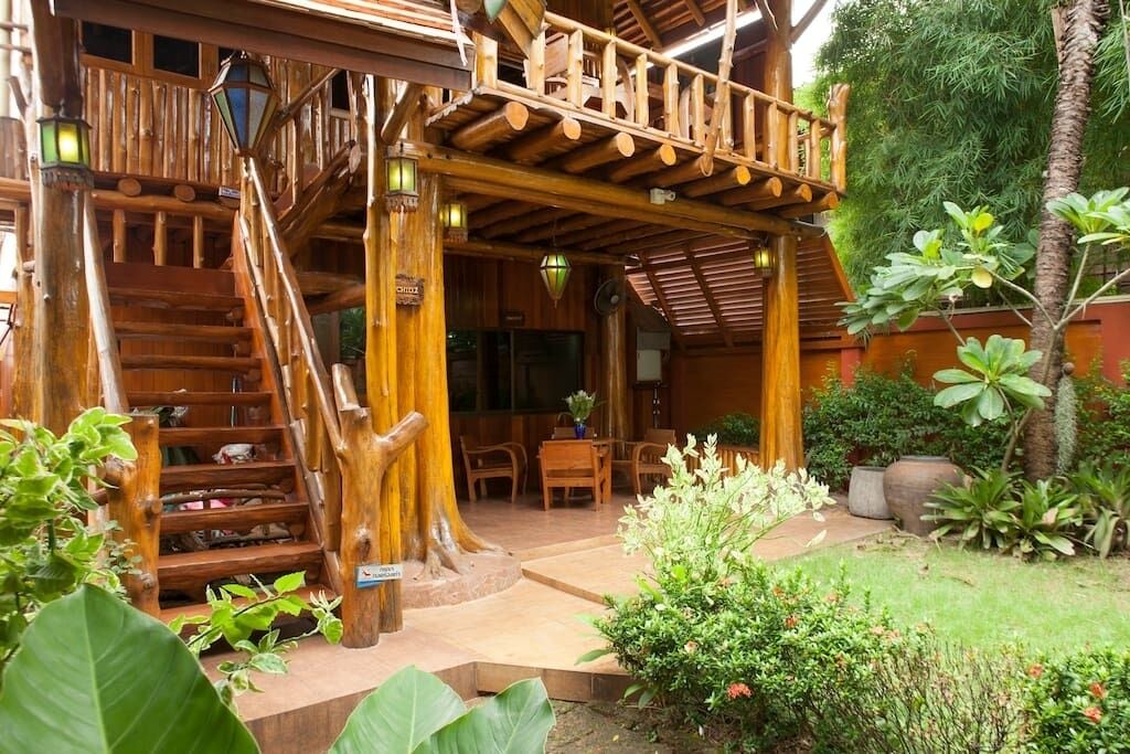 Photo of Outdoor in Wua Lai