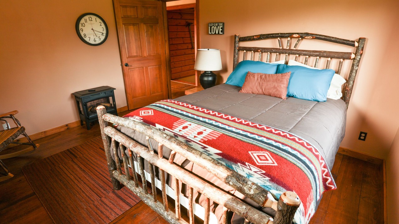 Photo of Bedroom in Nekoosa