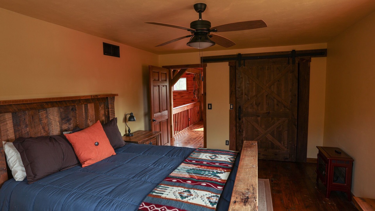 Photo of Bedroom in Nekoosa