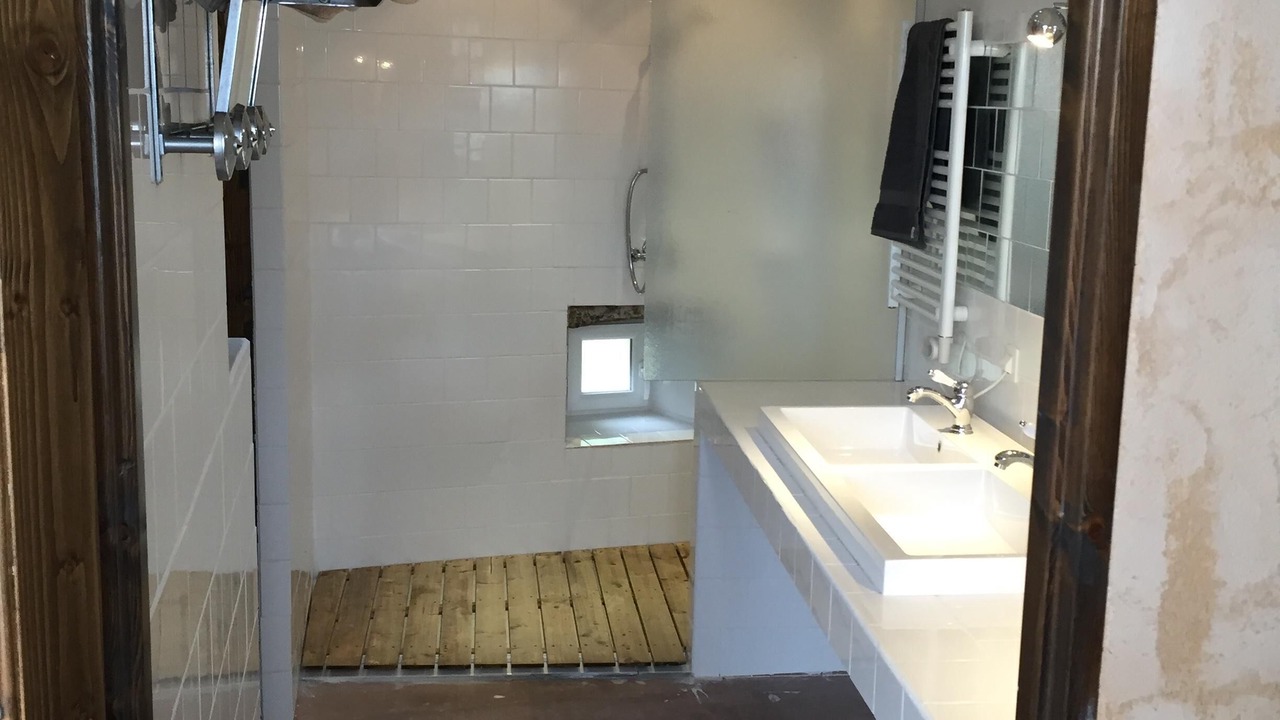 Photo of Bathroom in Preaux