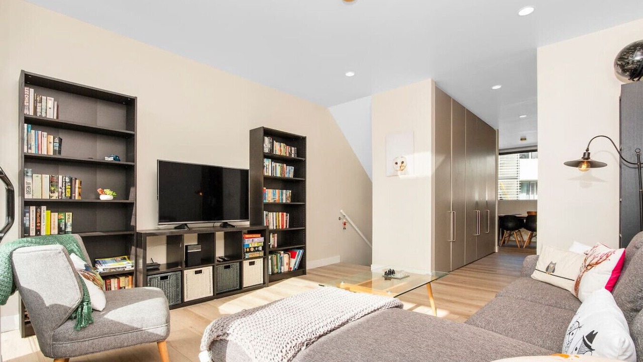 Photo of Livingroom in Auckland Central Business District