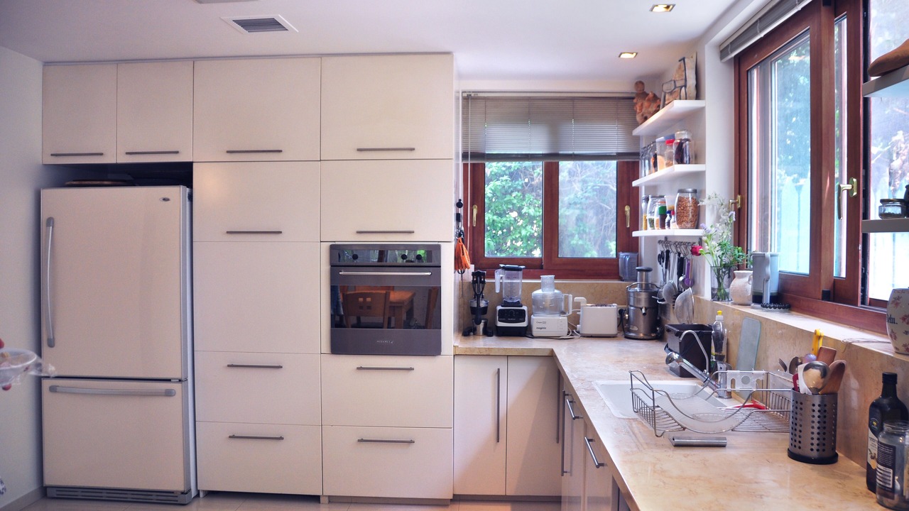 Photo of Kitchen in Giv'atayim
