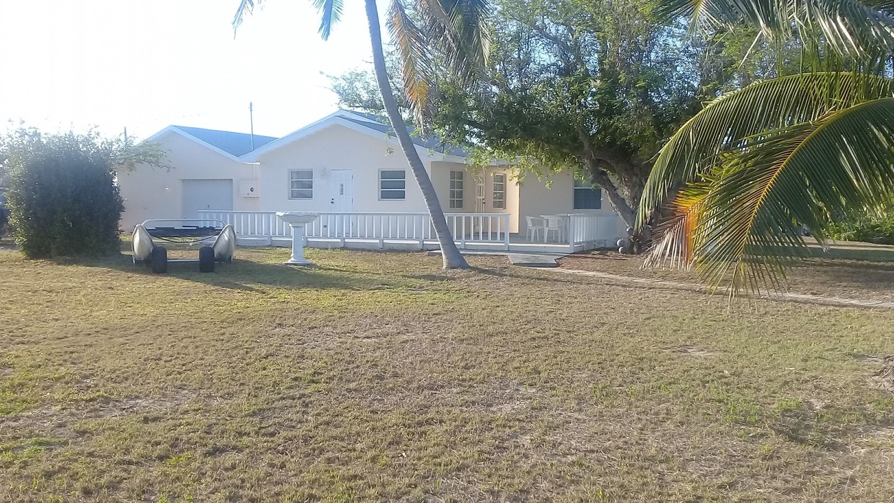 Photo of Patio Balcony in Deadmans Cay