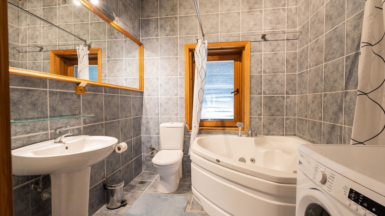 Photo of Bathroom in Avlana