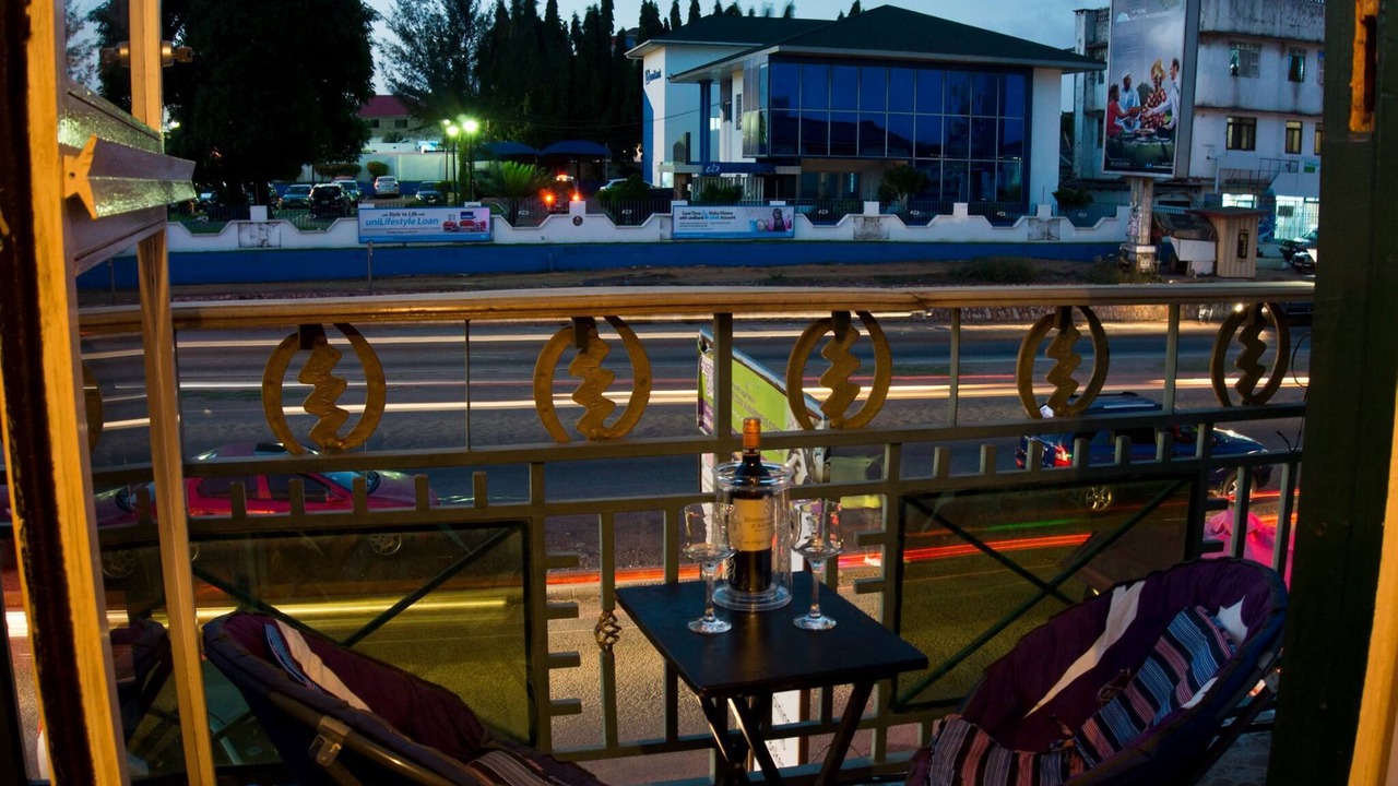 Photo of Outdoor in Asylum Down