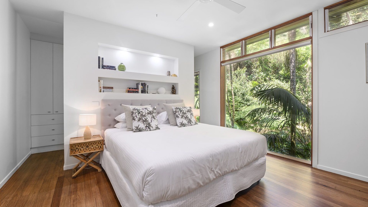 Photo of Bedroom in Sapphire Beach