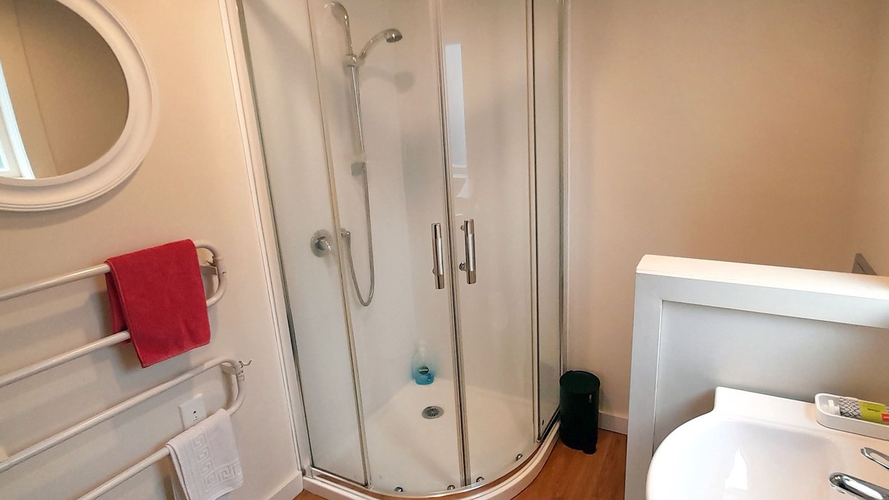 Photo of Bathroom in Taumarunui