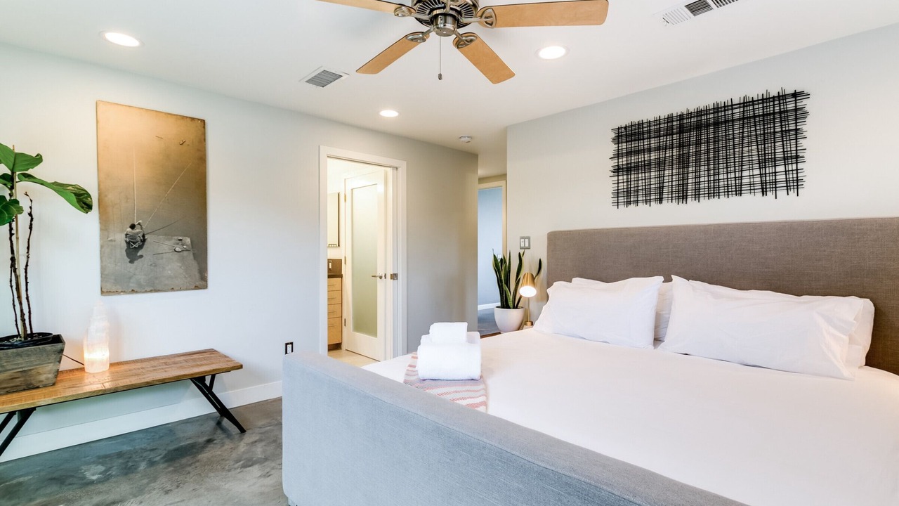 Photo of Bedroom in Mar Vista