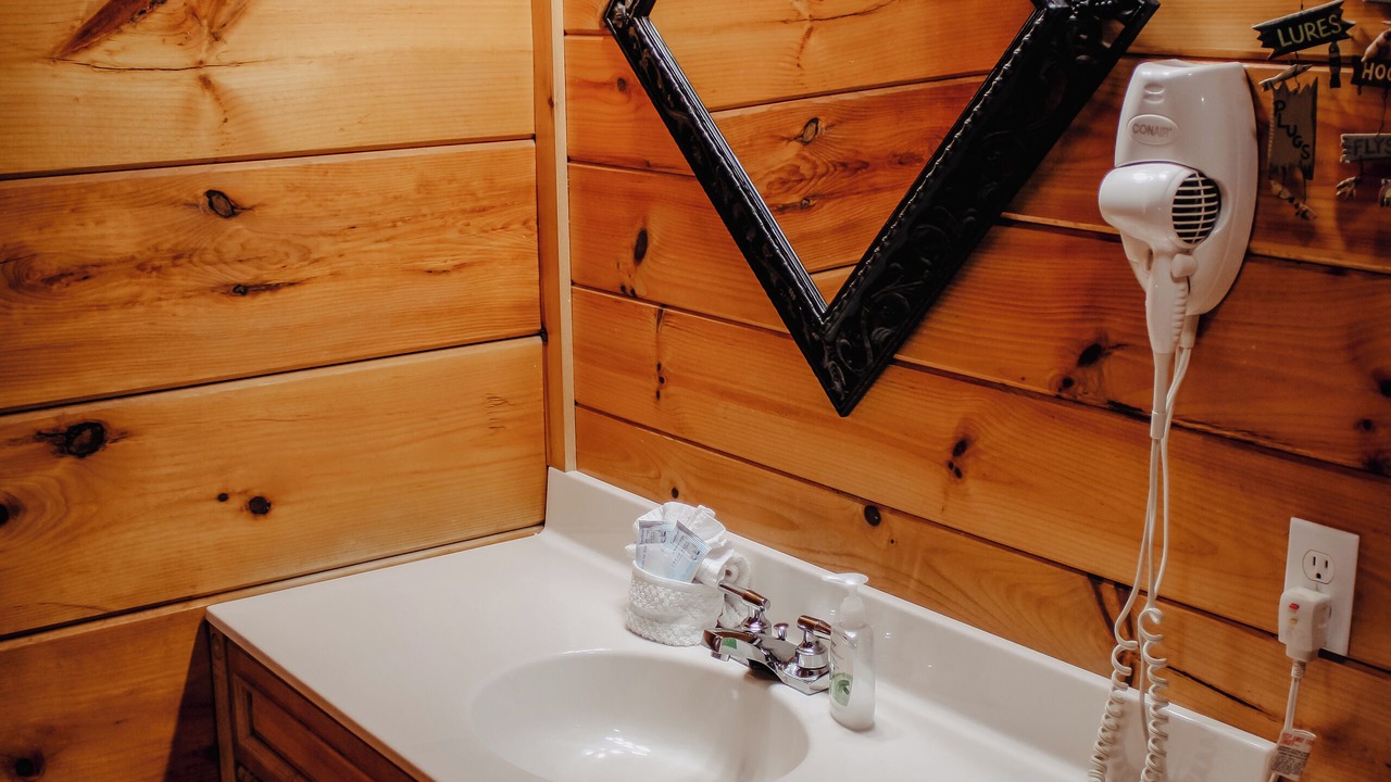 Photo of Bathroom in Cosby