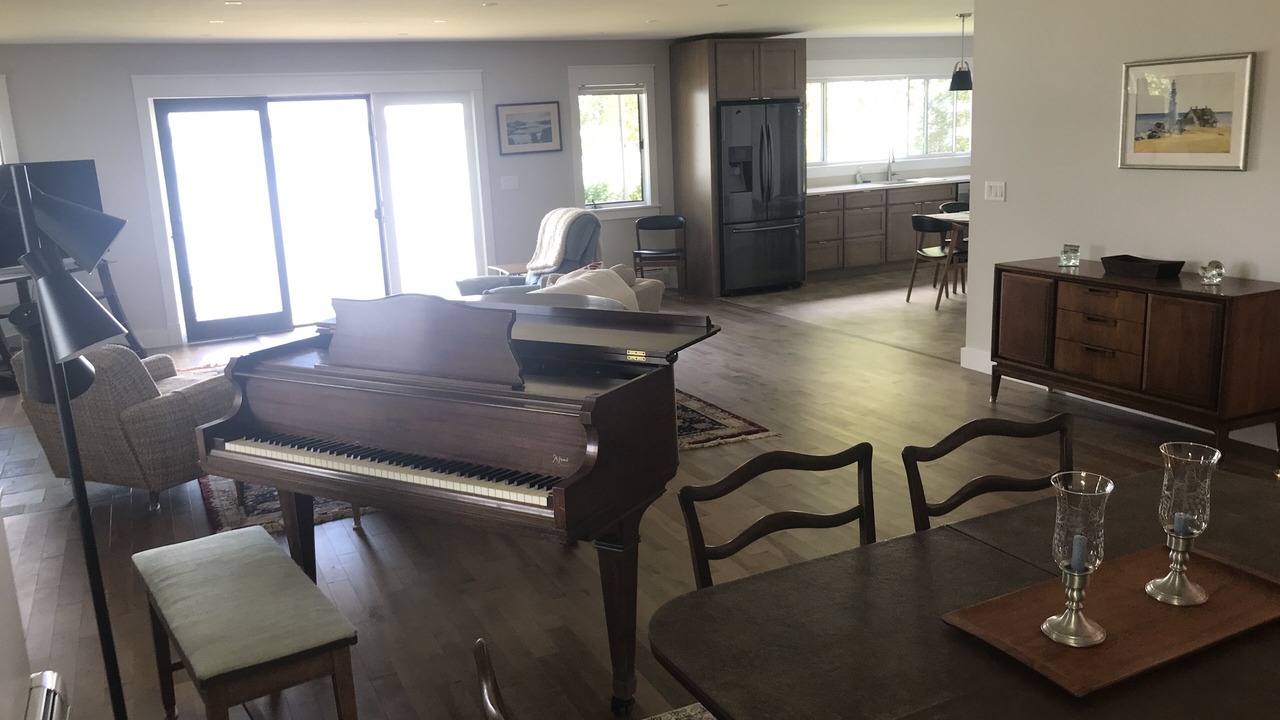 Photo of Livingroom in Newport