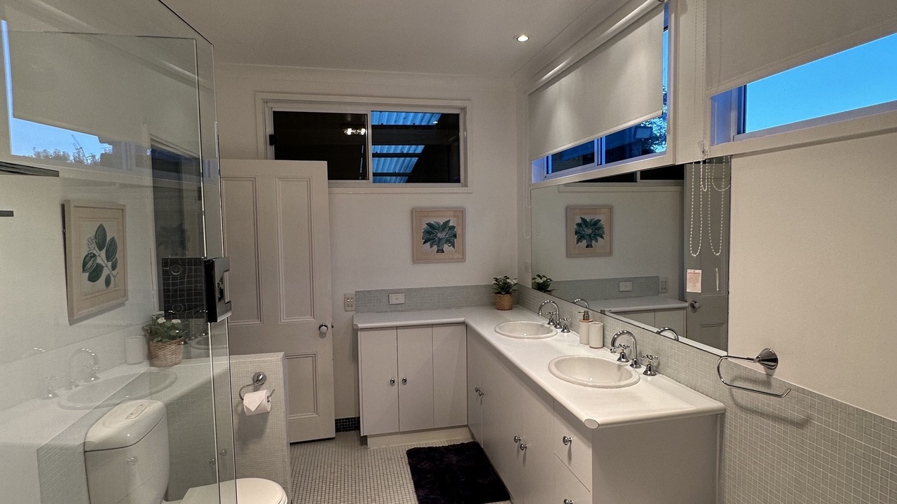 Photo of Bathroom in North Bendigo