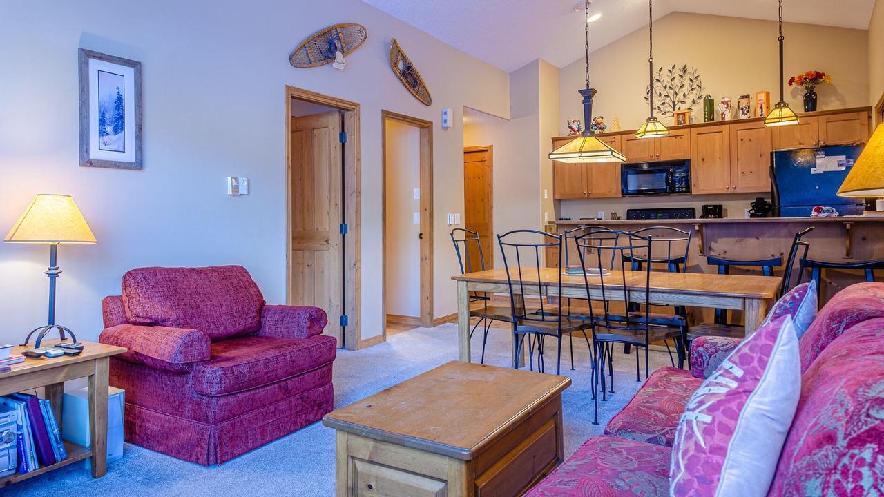 Photo of Livingroom in Sun Peaks