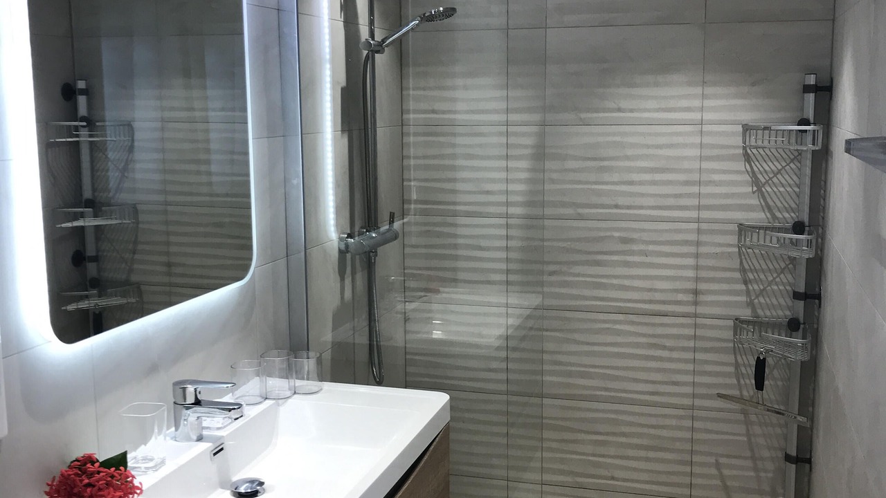 Photo of Bathroom in Nettle Bay