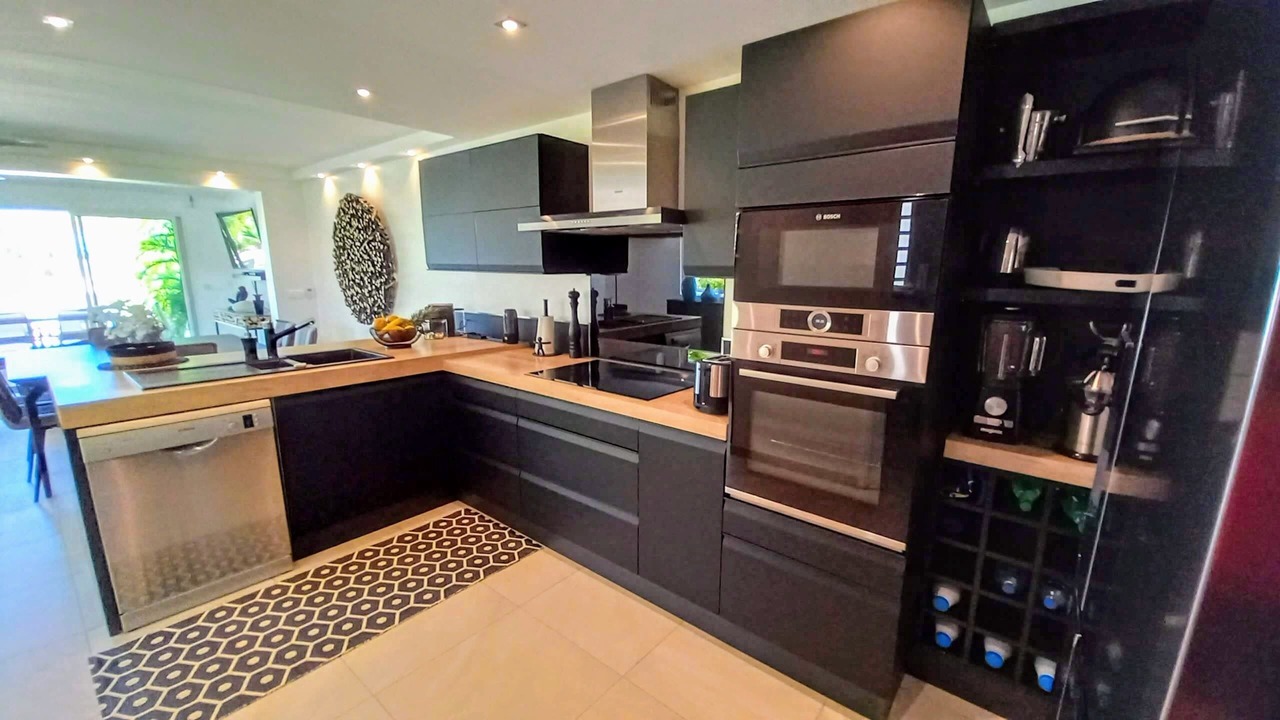 Photo of Kitchen in Nettle Bay