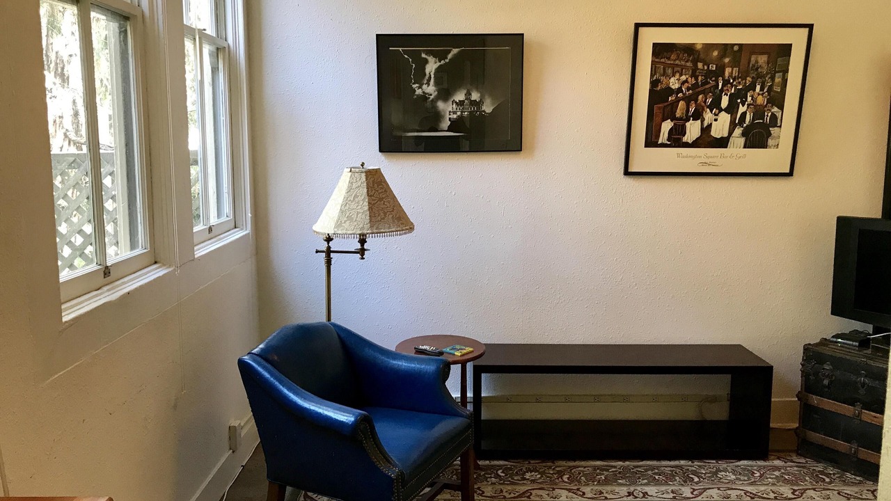 Photo of Livingroom in Lower Pacific Heights