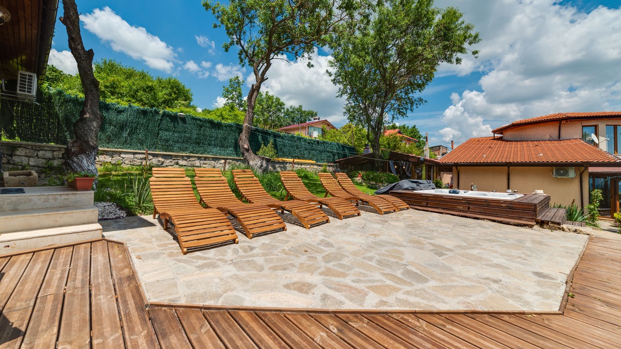 Photo of Patio Balcony in Osenovo