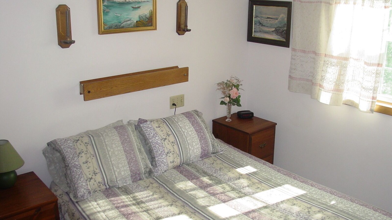 Photo of Bedroom in Town of Bellmont